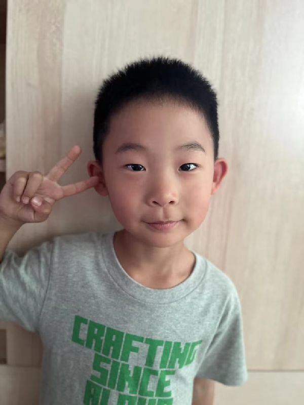 钱子昊(已编辑).jpg 钱子昊(已编辑).jpg