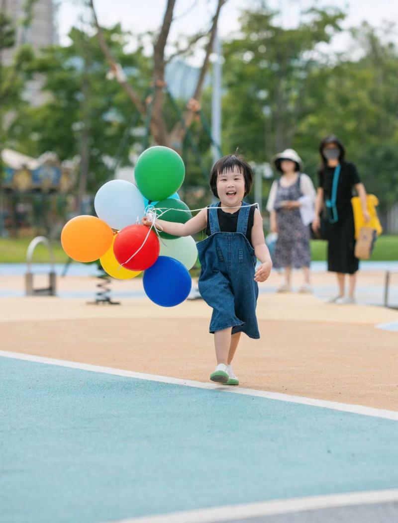 中三班 潘雨童.jpg 中三班 潘雨童.jpg