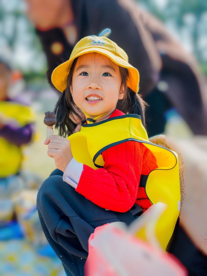 中五班 黄宸钰.jpg 中五班 黄宸钰.jpg