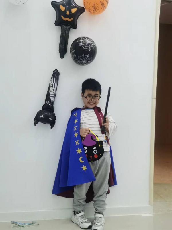 大四班:单宇轩(编辑后).jpg 大四班:单宇轩(编辑后).jpg