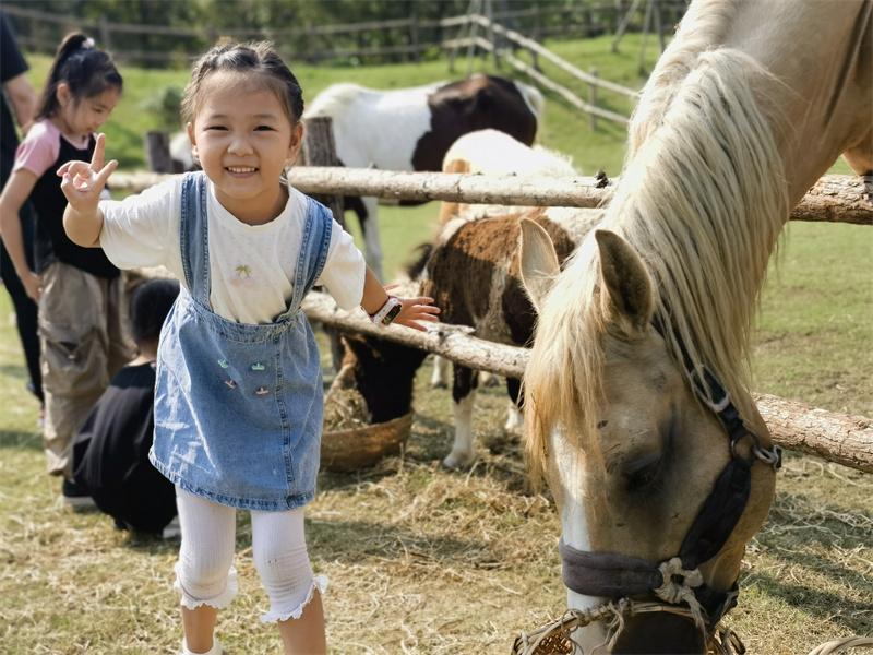 李佳妮.jpg 李佳妮.jpg