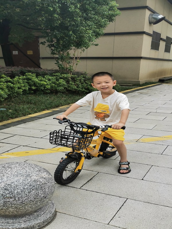 大三班:吴恺瑞(编辑后).jpg 大三班:吴恺瑞(编辑后).jpg