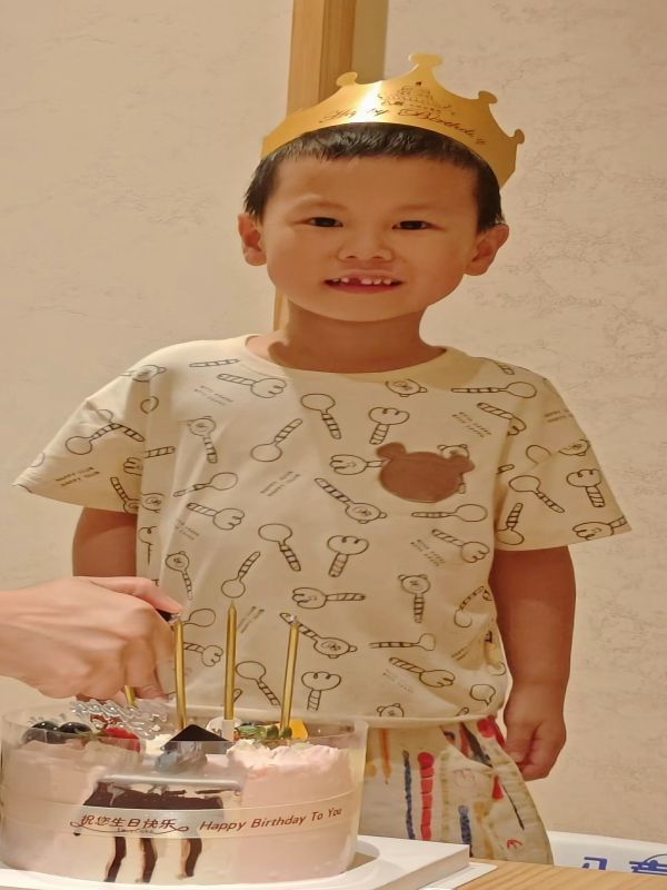 中三班陈予乐原始照片.jpg 中三班陈予乐原始照片.jpg