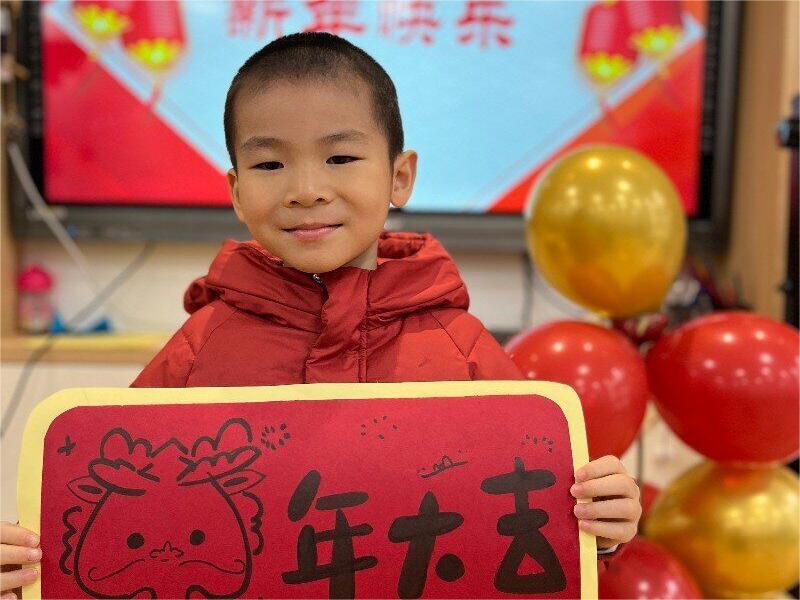 小二班 周昱昂.jpg 小二班 周昱昂.jpg