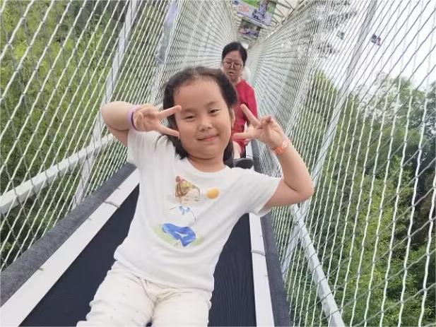 中三班 王梓烨.jpg 中三班 王梓烨.jpg