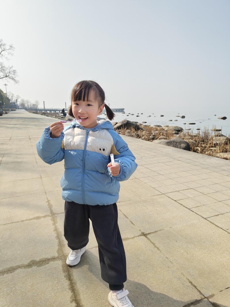 张知宁.jpg 张知宁.jpg