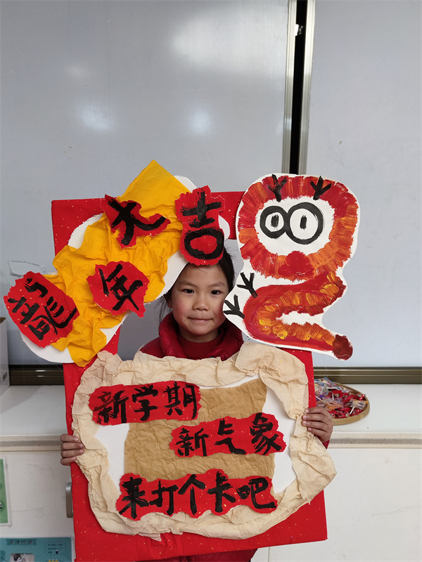 施语昕.jpg 施语昕.jpg