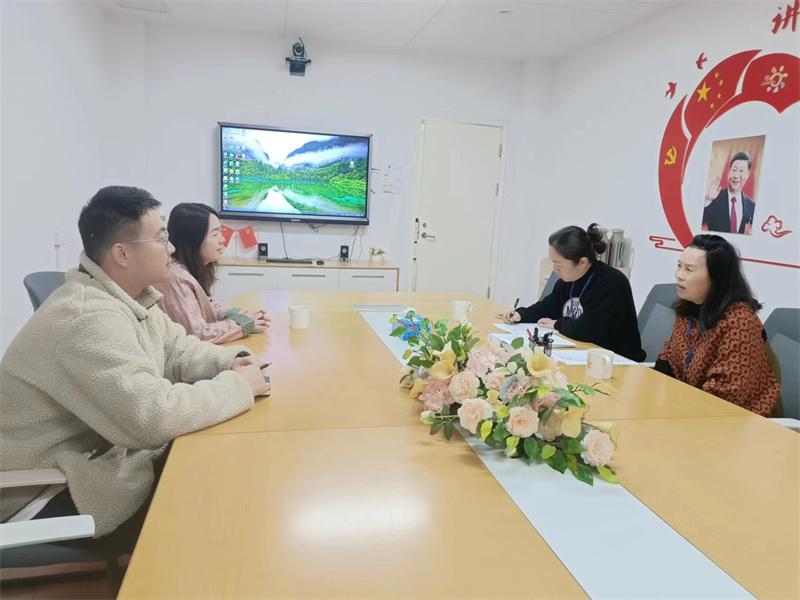 照片2.jpg 照片2.jpg