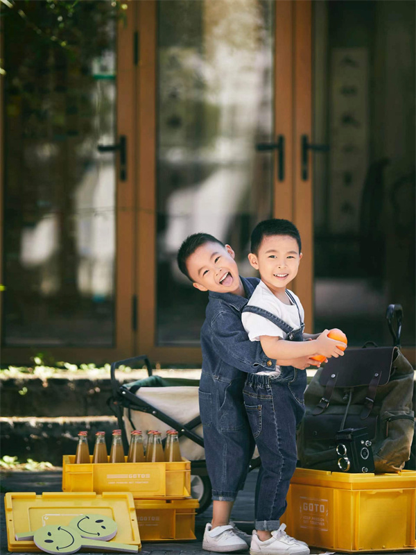 小三班 沈煜轩沈煜霖.jpg 小三班 沈煜轩沈煜霖.jpg