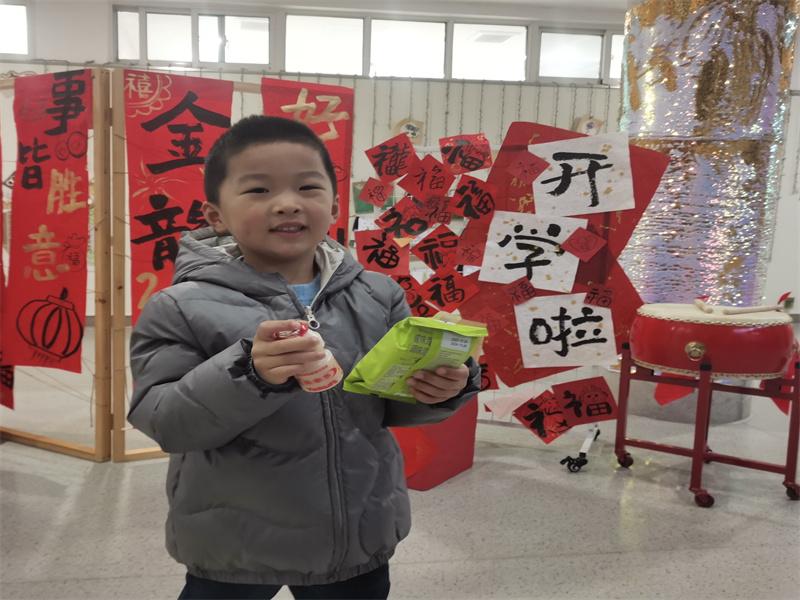 小八班 邱顾昀.jpg 小八班 邱顾昀.jpg