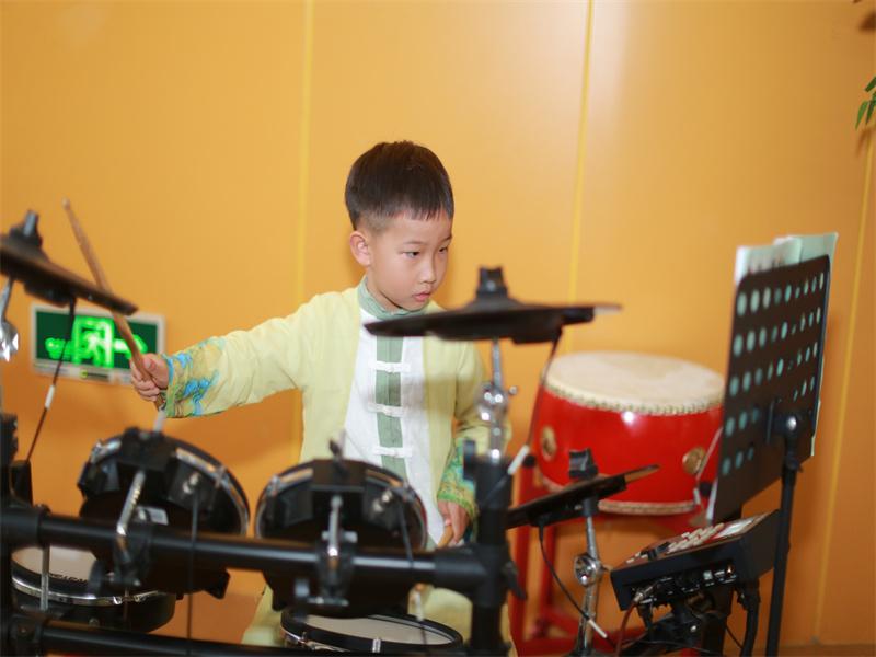 大六班 刘宇哲.jpg 大六班 刘宇哲.jpg