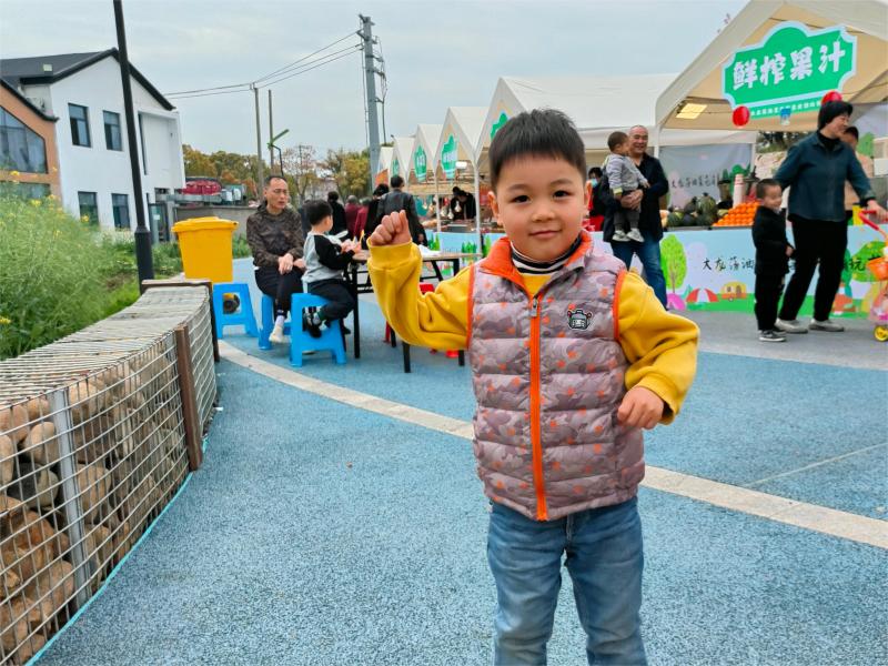 小四班 张睿泽.jpg 小四班 张睿泽.jpg