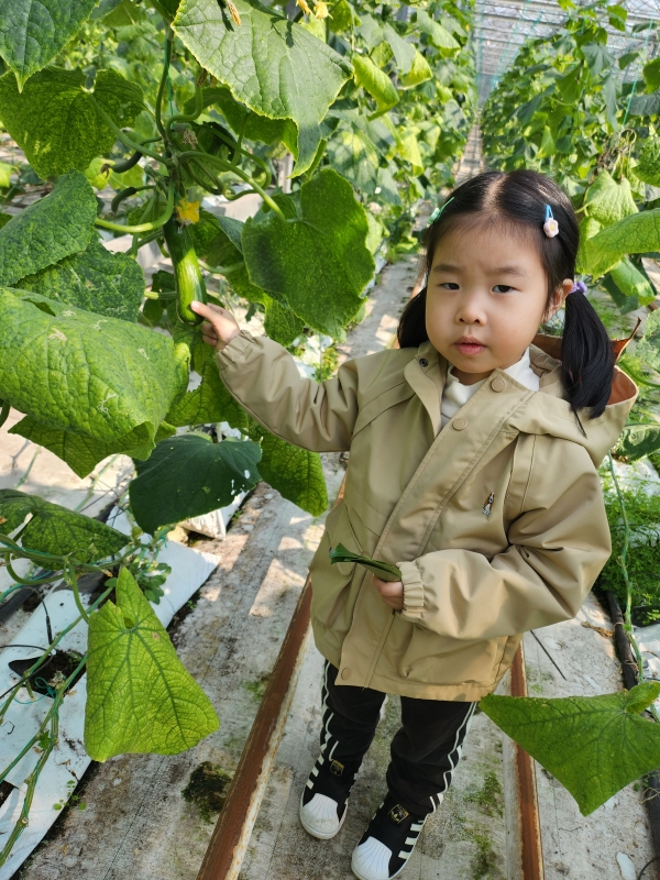 中四班 费樾暄(编辑后).jpg 中四班 费樾暄(编辑后).jpg