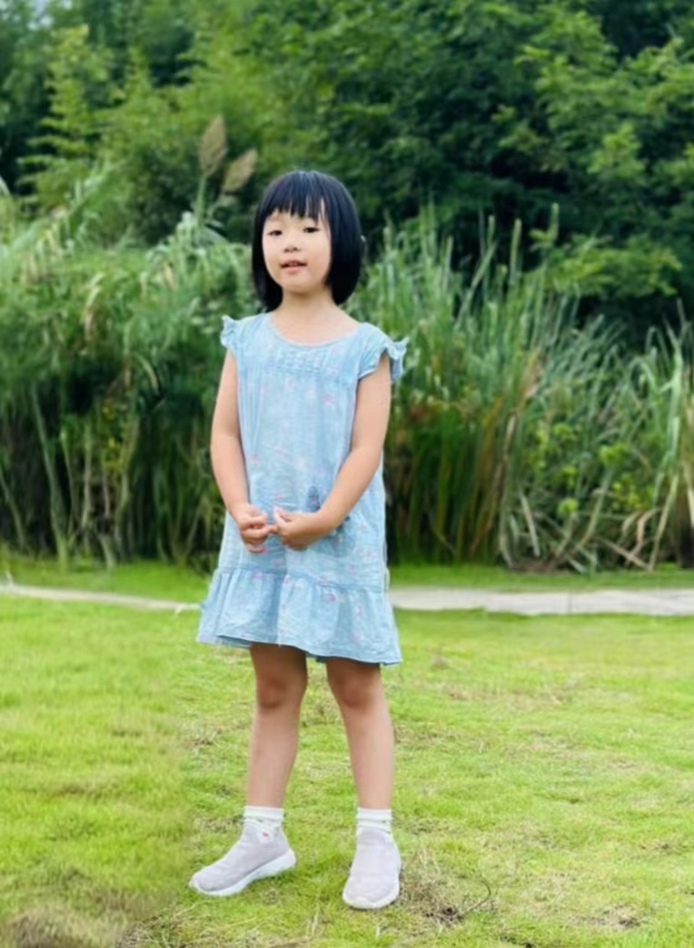 大二班马南茜.jpg 大二班马南茜.jpg