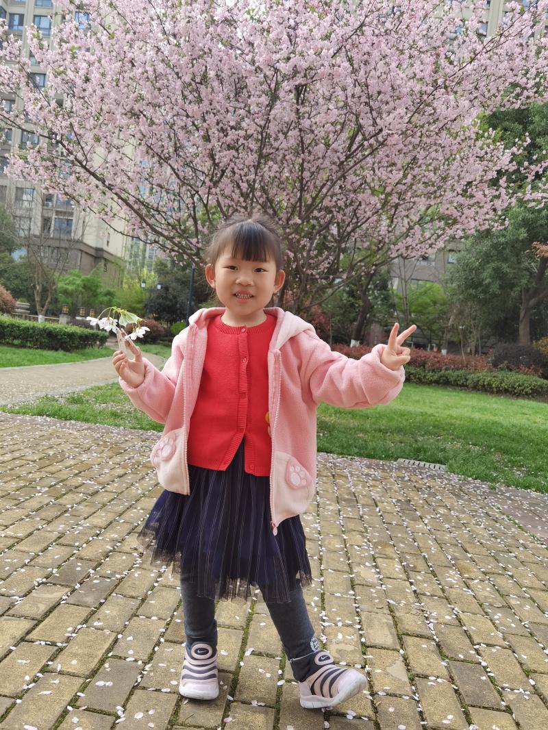 小二班 李童言.jpg 小二班 李童言.jpg