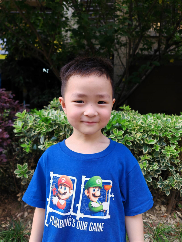 小八班 刘奕泽.png 小八班 刘奕泽.png