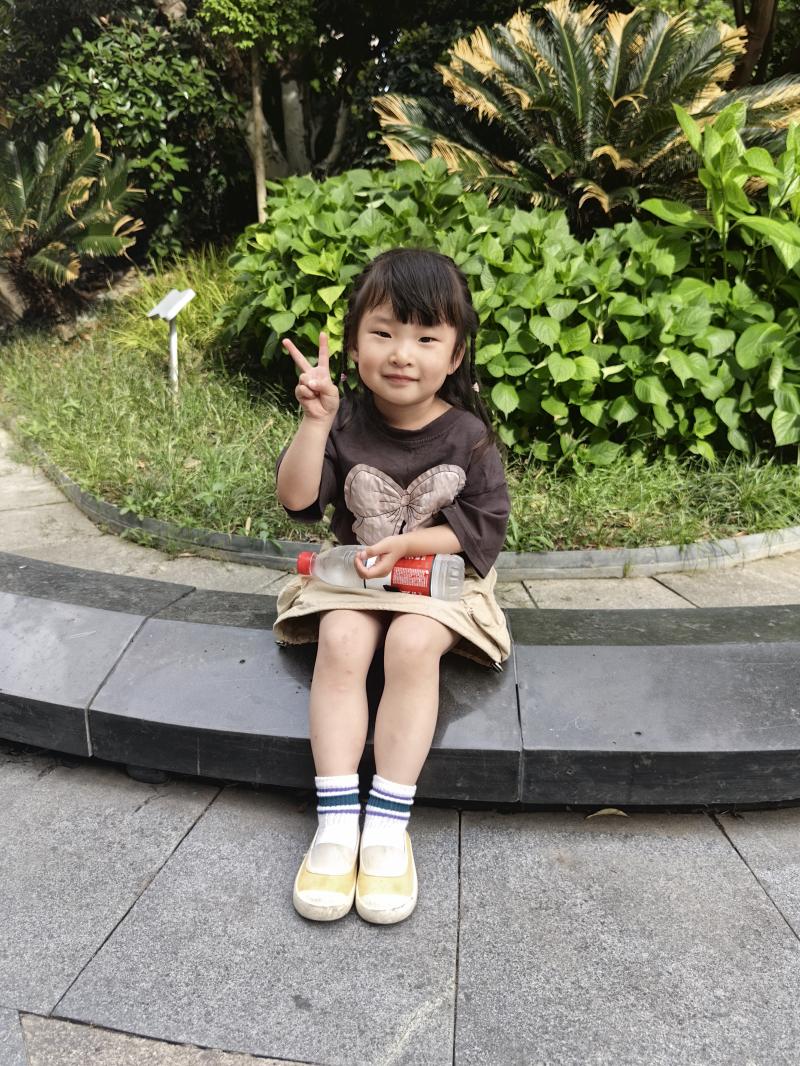 小三班:袁泽妮.jpg 小三班:袁泽妮.jpg