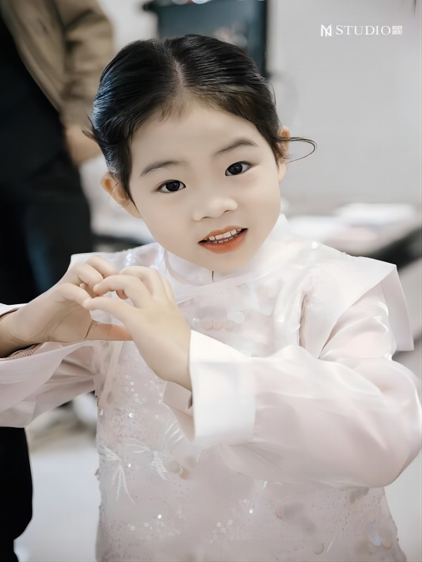 大一班:尹洛(1).jpg 大一班:尹洛(1).jpg