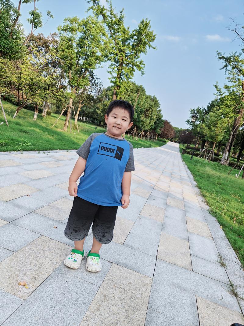 吴穆涵.jpg 吴穆涵.jpg