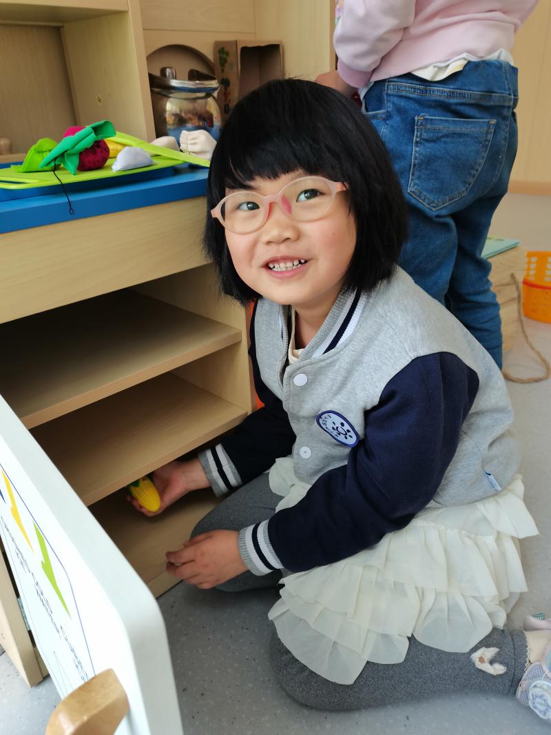 大二班周妍.jpg 大二班周妍.jpg