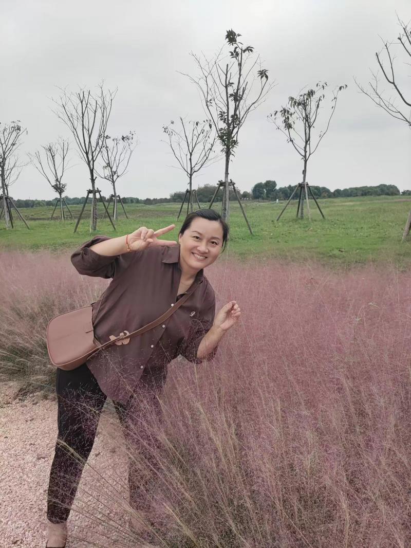 邵晨逸和邵晟逸妈妈.jpg 邵晨逸和邵晟逸妈妈.jpg