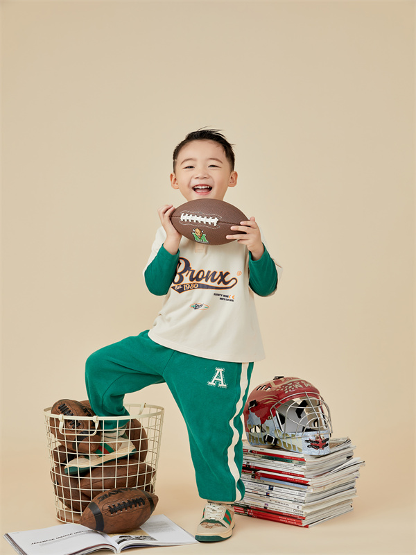 中一班 张翌初.jpg 中一班 张翌初.jpg