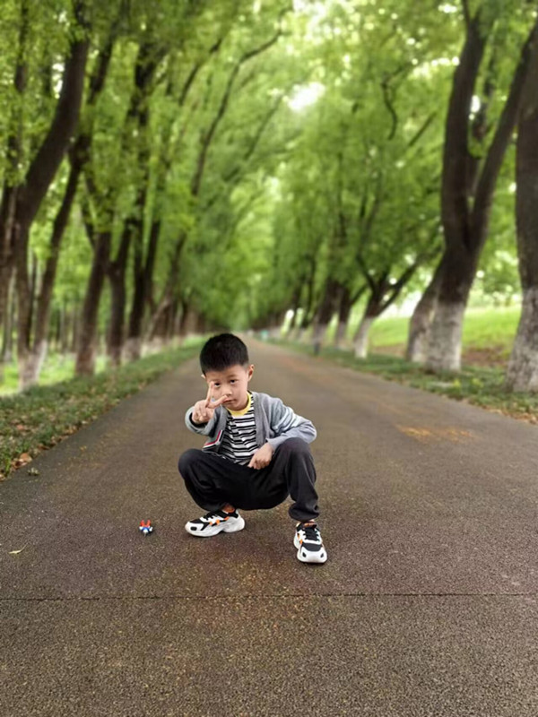 中五班:夏子辰(编辑后).jpg 中五班:夏子辰(编辑后).jpg