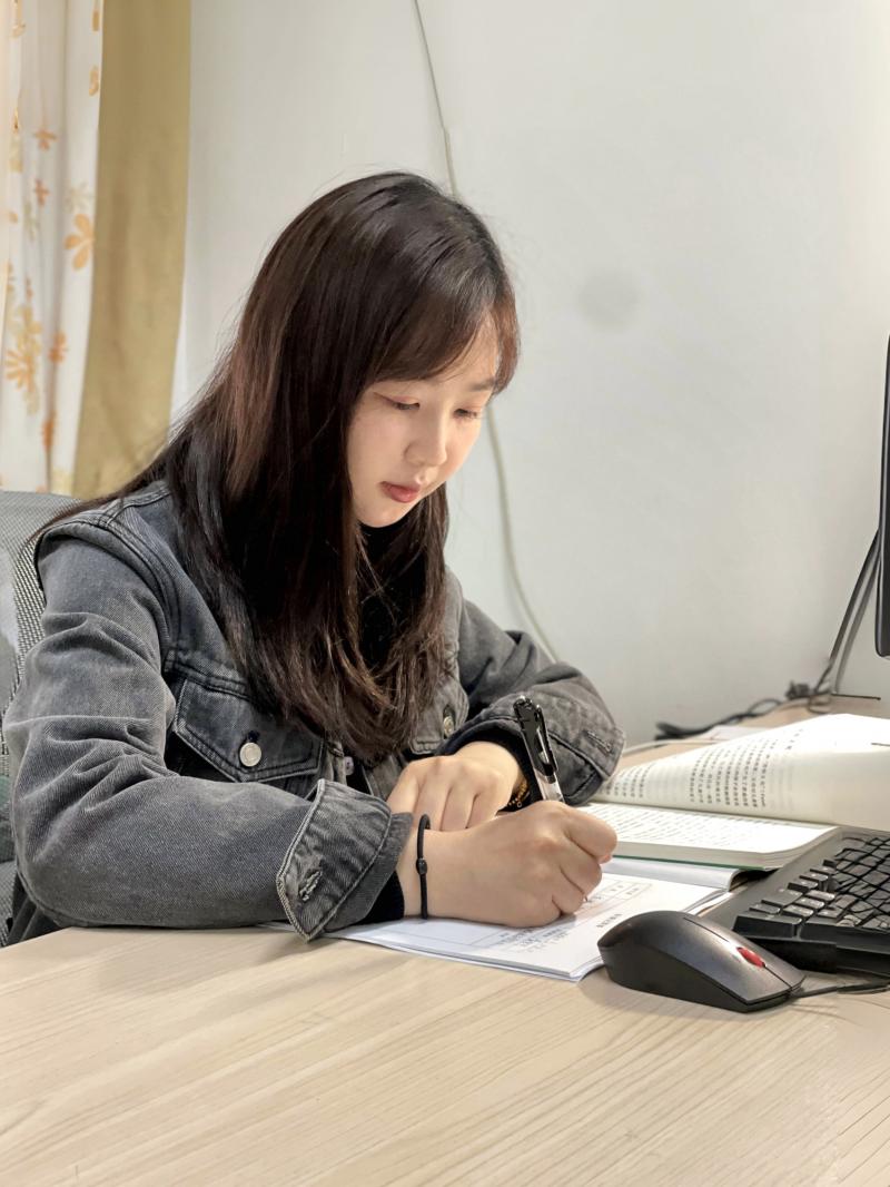 照片4.jpg 照片4.jpg