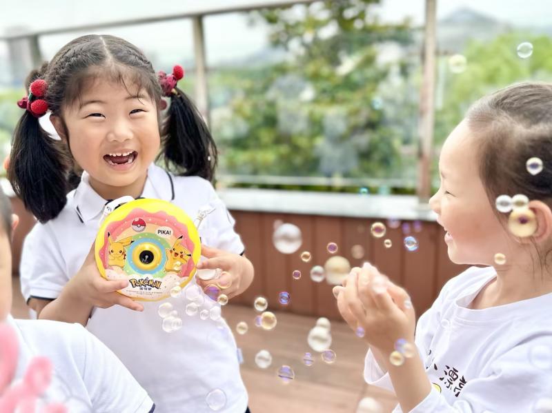 中二班:吴梦汝.jpg 中二班:吴梦汝.jpg