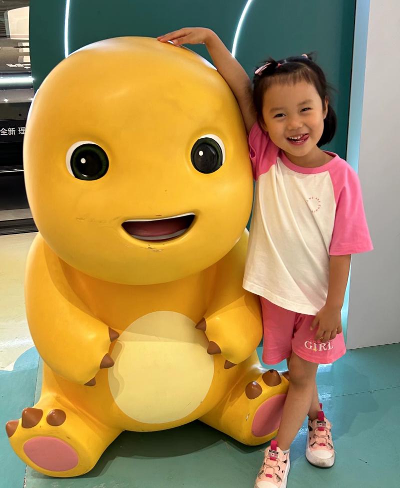 小三班杨周语.jpg 小三班杨周语.jpg