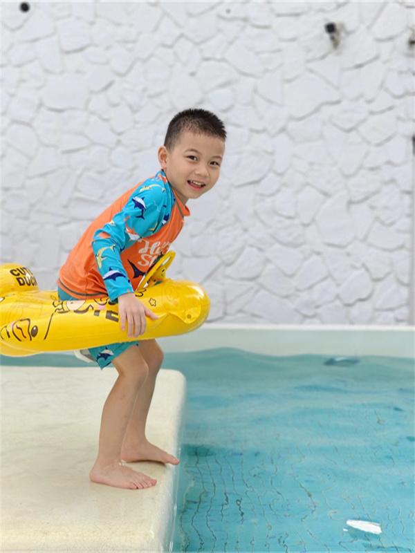 大四班施翊行.jpg 大四班施翊行.jpg