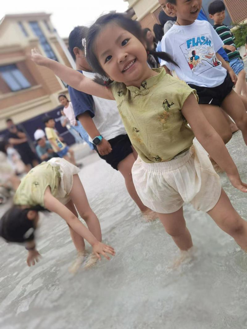 中三班 李羽晨.JPG 中三班 李羽晨.JPG