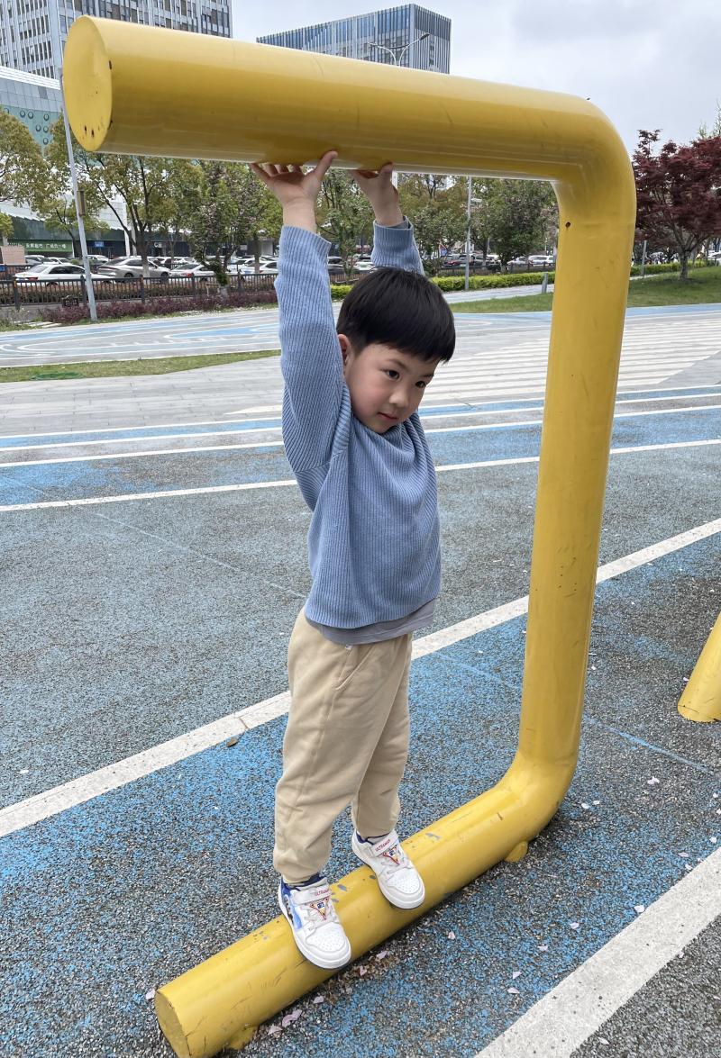 大三班:朱晨希.jpg 大三班:朱晨希.jpg