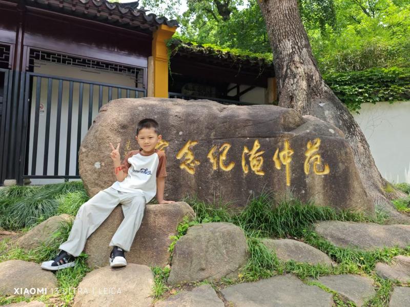 李嘉洋.jpg 李嘉洋.jpg