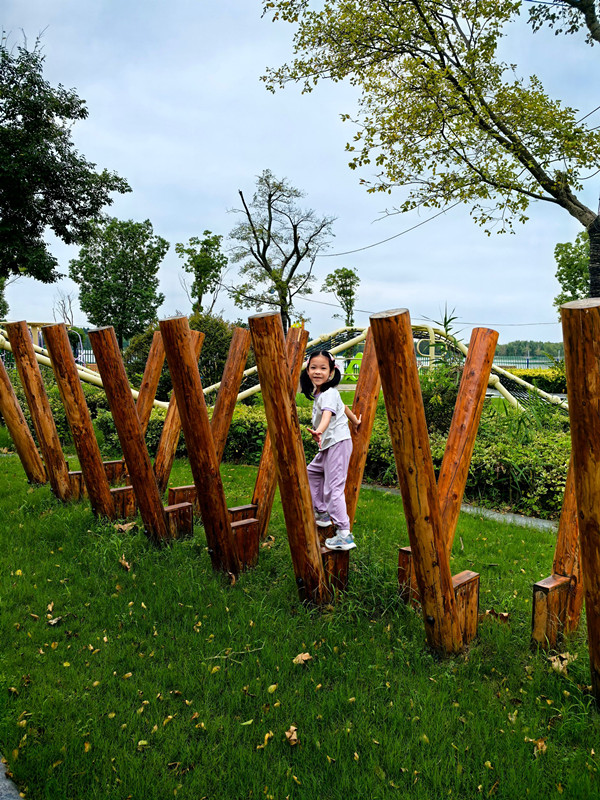 大五班:朱弋萌(编辑后).jpg 大五班:朱弋萌(编辑后).jpg