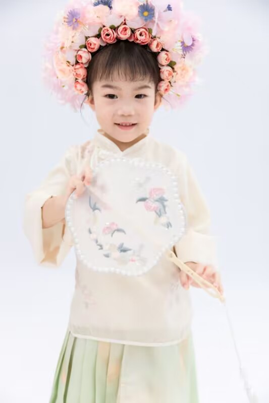 小二班 严聿歆.png 小二班 严聿歆.png