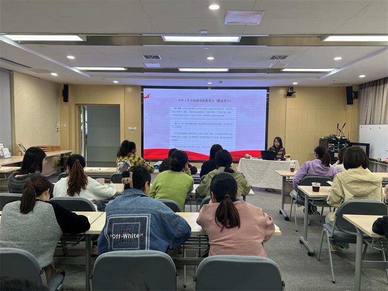 bdb7fae9d5272fefb4d128f301354e1.jpg bdb7fae9d5272fefb4d128f301354e1.jpg