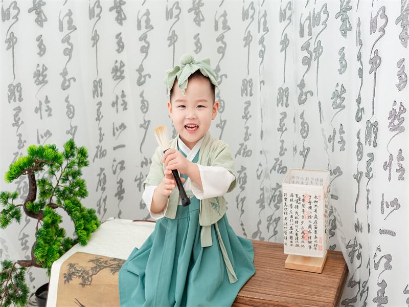 小五班 李晋宇.jpg 小五班 李晋宇.jpg