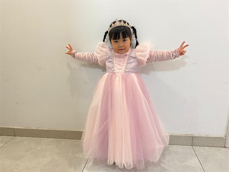 小六班 孙颖莎.jpg 小六班 孙颖莎.jpg