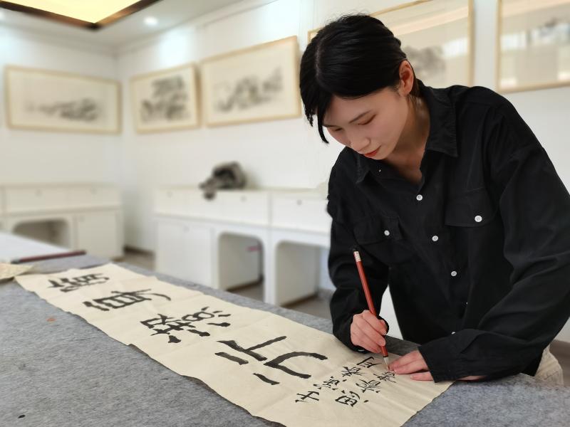 照片4.jpg 照片4.jpg