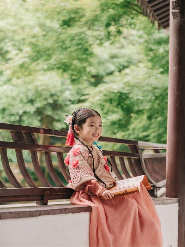 中二班 郅锦湉.png 中二班 郅锦湉.png