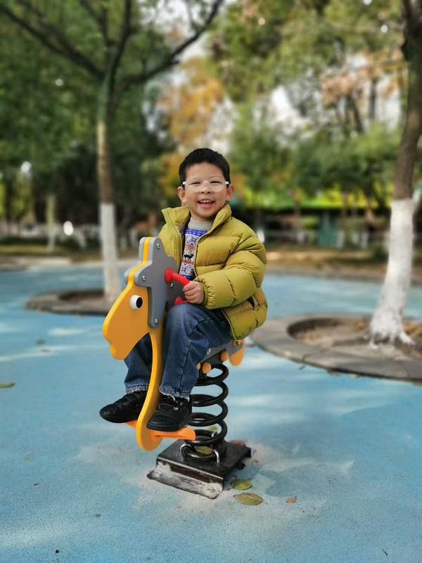 中二班金昱宸(编辑后).jpg 中二班金昱宸(编辑后).jpg