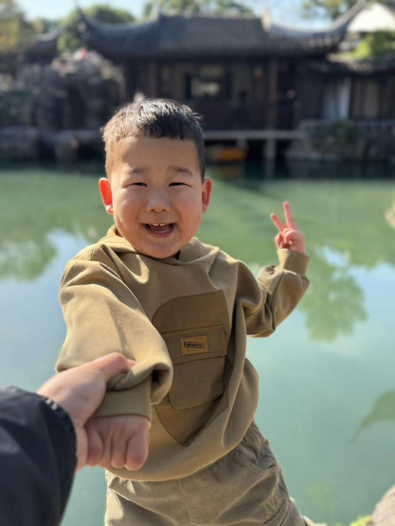 小二班:刘一凡.jpg 小二班:刘一凡.jpg