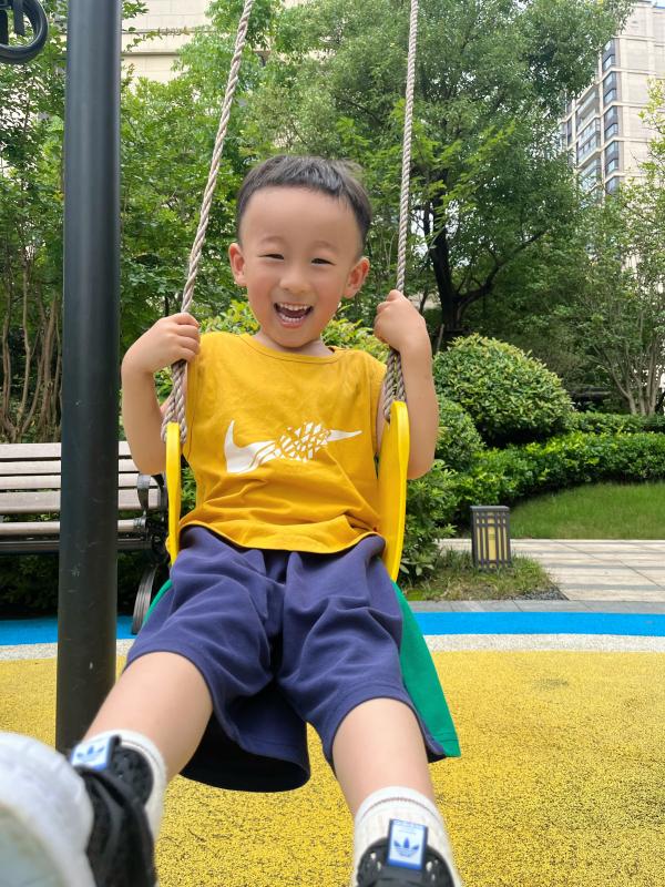 中四班夏辰宇(编辑后).jpg 中四班夏辰宇(编辑后).jpg