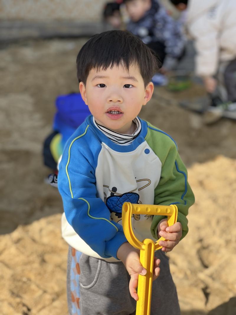 小二班:吴凌绎.JPG 小二班:吴凌绎.JPG