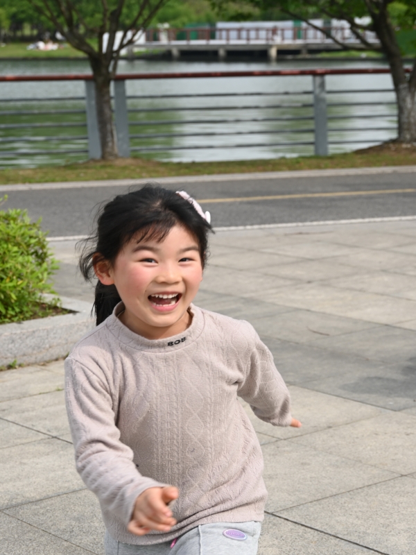 大四班:费沐橙(编辑后).jpg 大四班:费沐橙(编辑后).jpg