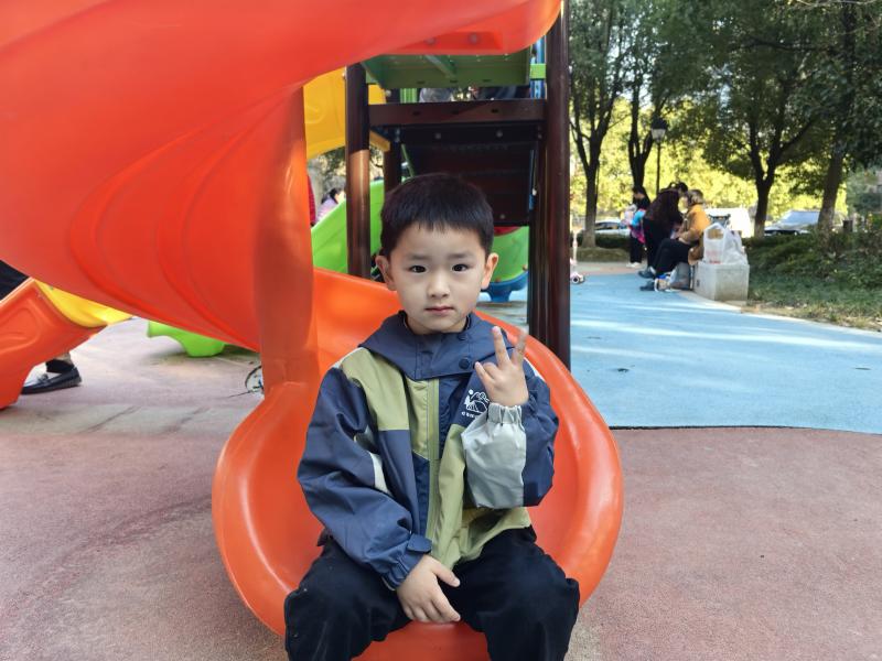 小一班 沈一.jpg 小一班 沈一.jpg