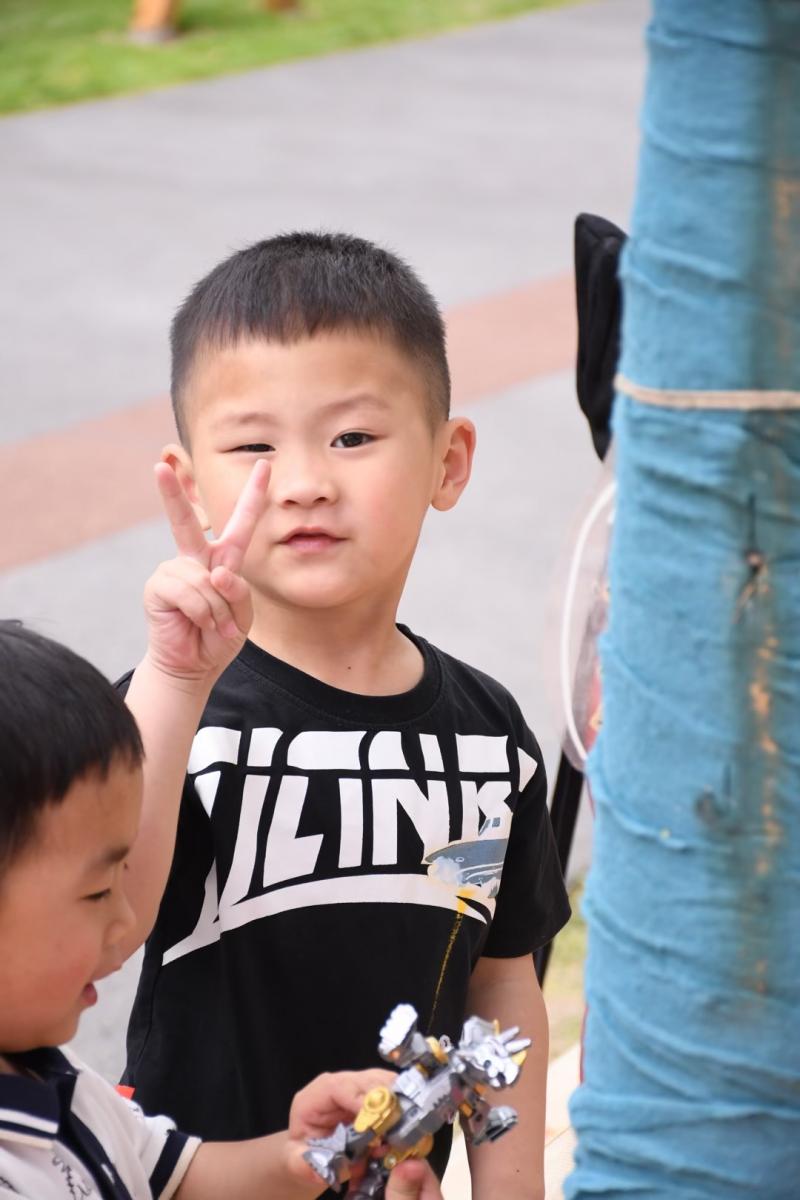 中二班:徐嘉辰.JPG 中二班:徐嘉辰.JPG