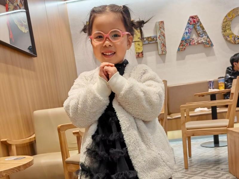 中一班:张书晗编辑后.jpg 中一班:张书晗编辑后.jpg