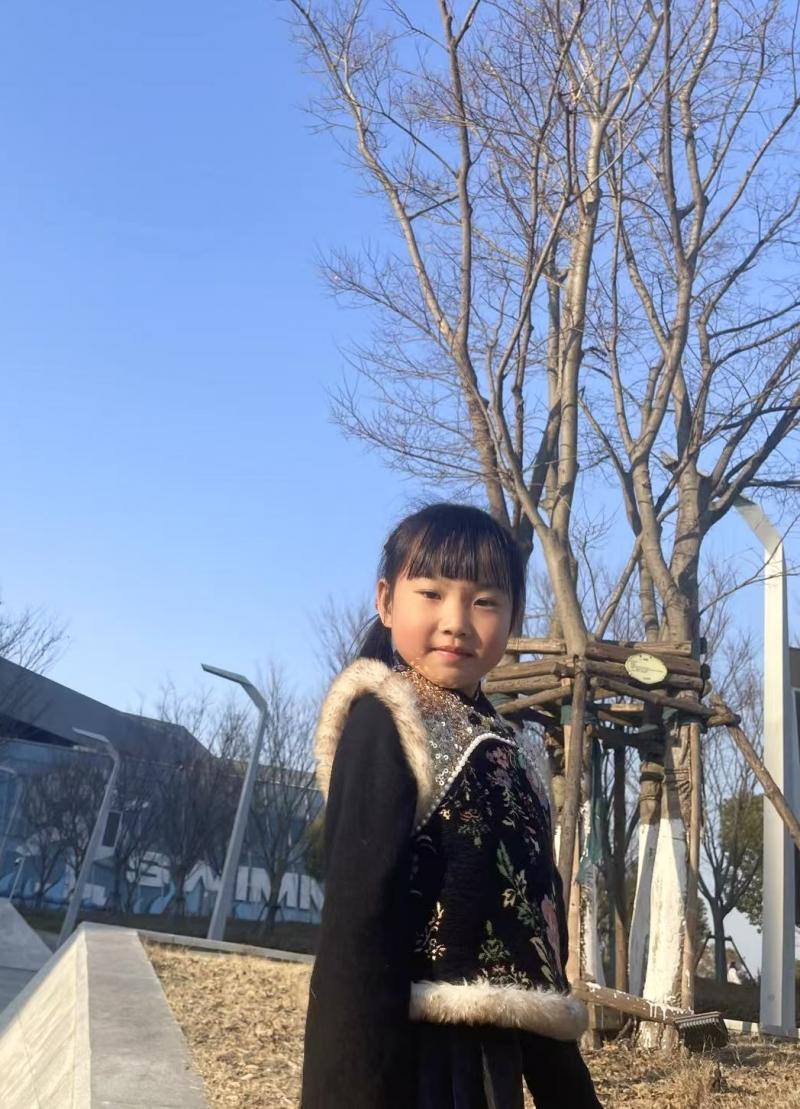 陈彧圆.jpg 陈彧圆.jpg